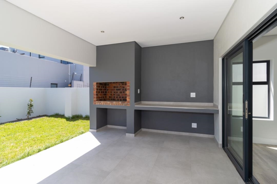 4 Bedroom Property for Sale in Sandown Western Cape